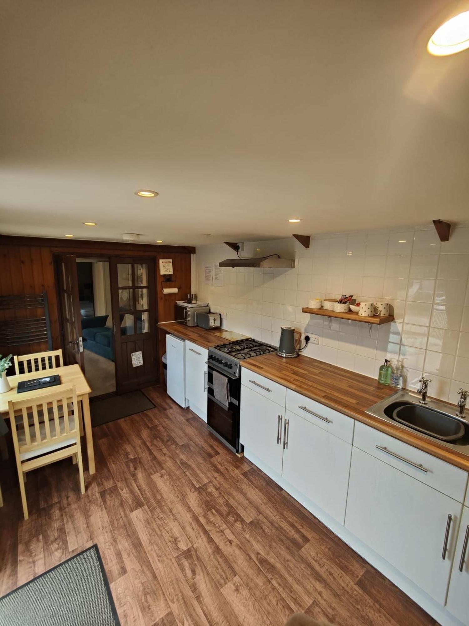The Garden Lodge Llynclys エクステリア 写真